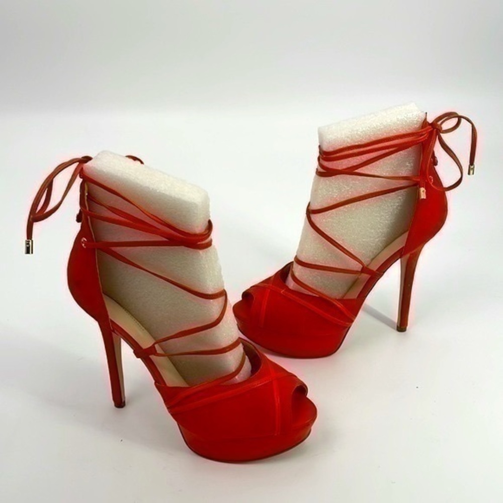 New in box Guess orange suede and leather laced platform shoes size 7 “the raja”